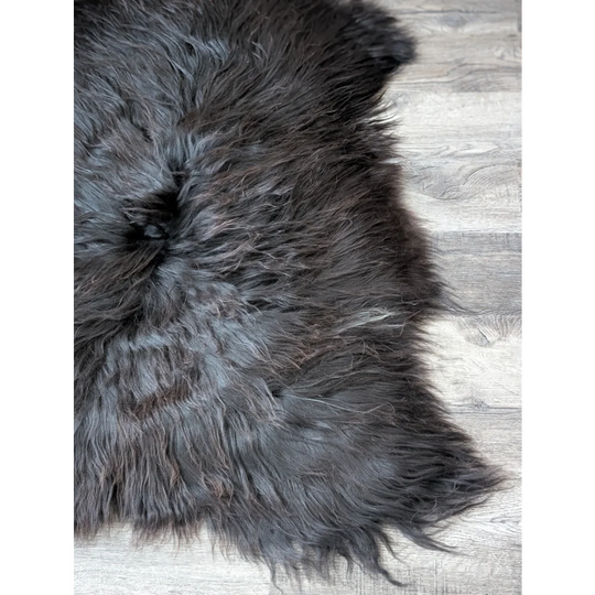 AN19❤️59" x 32" Massive Natural Black Icelandic Sheepskin