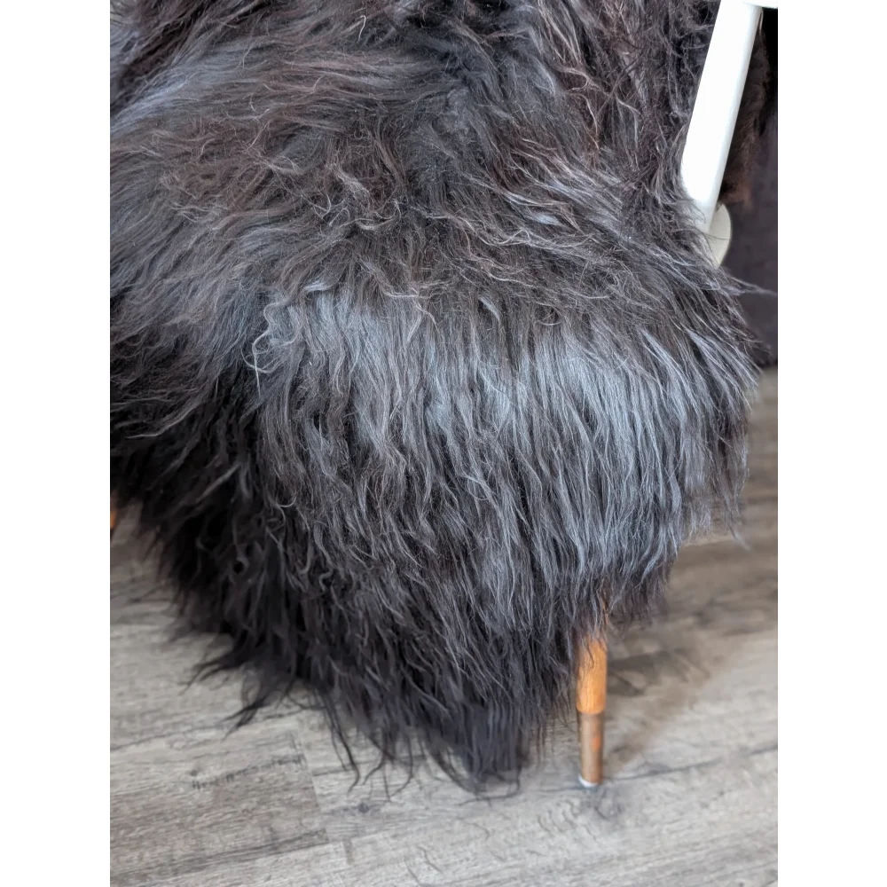 AN20❤️57" x 32" Massive Natural Black Icelandic Sheepskin