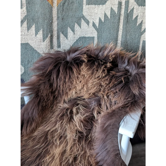 AN22❤️56" x 35" Massive Bronze Icelandic Sheepskin