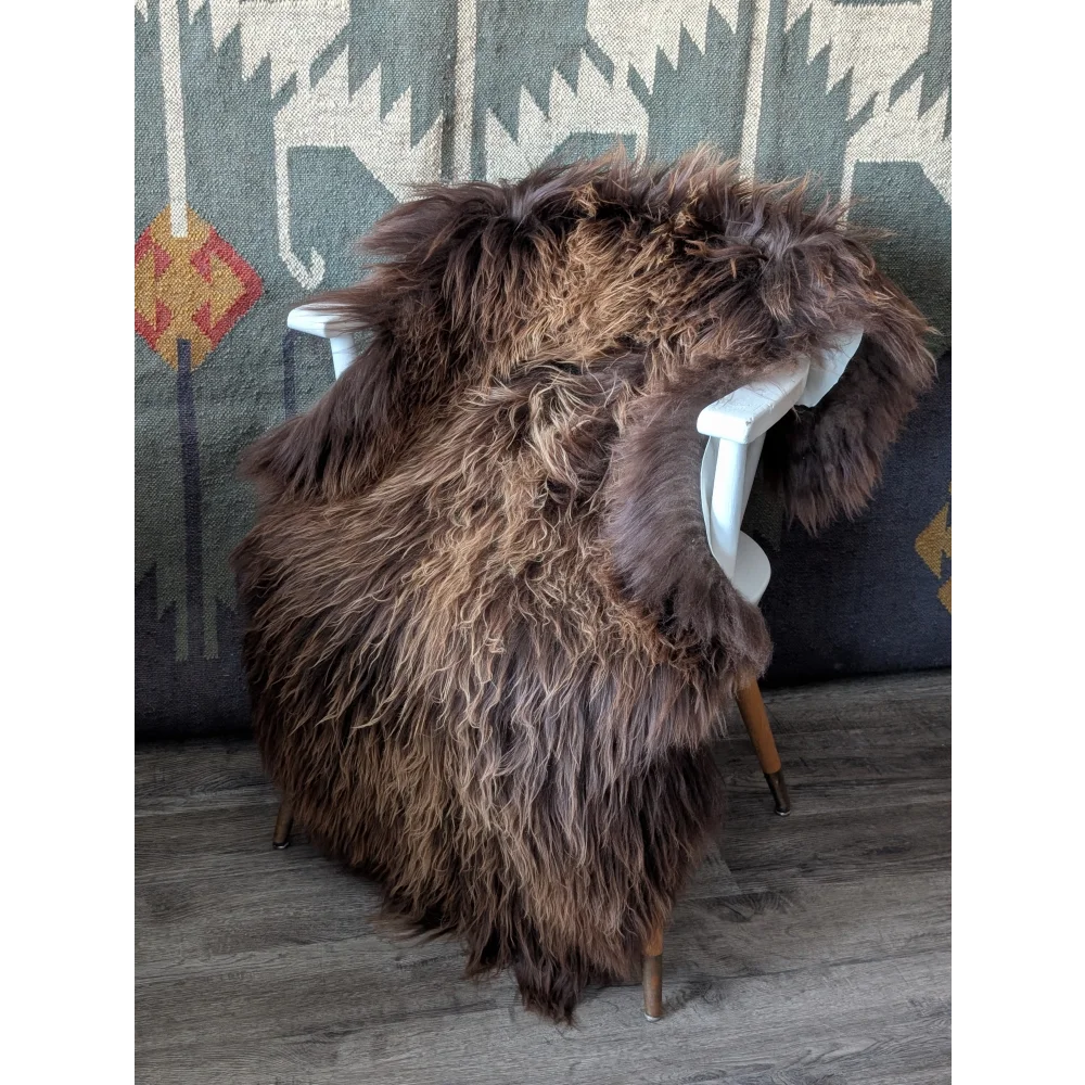 AN22❤️56" x 35" Massive Bronze Icelandic Sheepskin