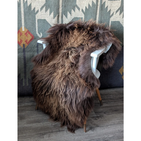 AN22❤️56" x 35" Massive Bronze Icelandic Sheepskin