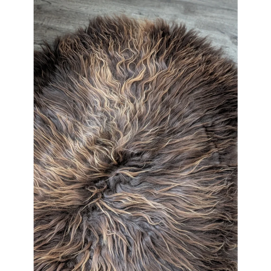 AN24❤️58" x 35" Massive Bronze Icelandic Sheepskin