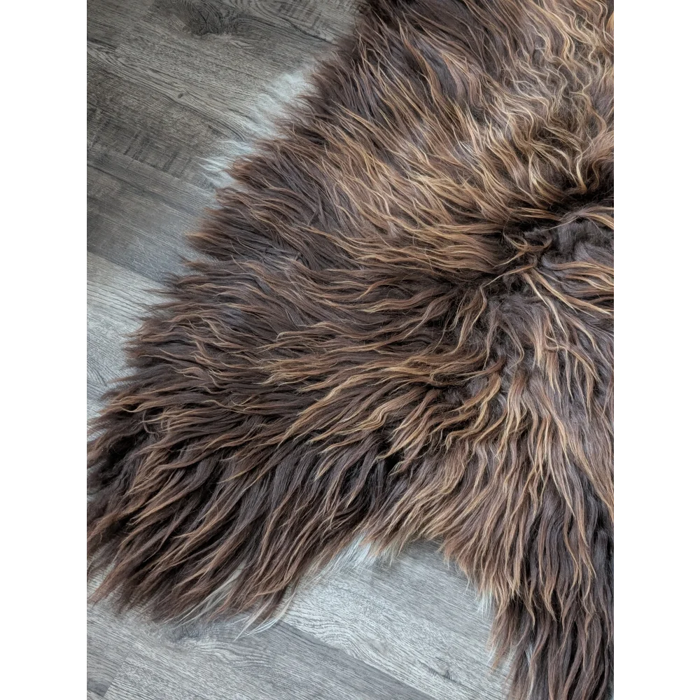 AN24❤️58" x 35" Massive Bronze Icelandic Sheepskin