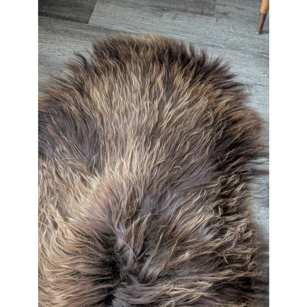 AN25❤️57" x 32" Massive Bronze Icelandic Sheepskin