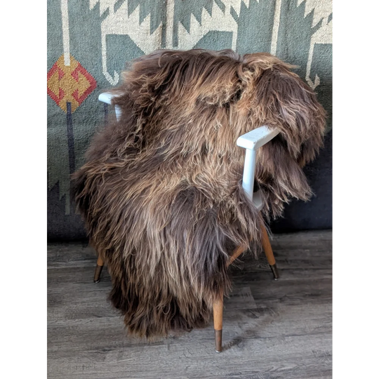 AN25❤️57" x 32" Massive Bronze Icelandic Sheepskin