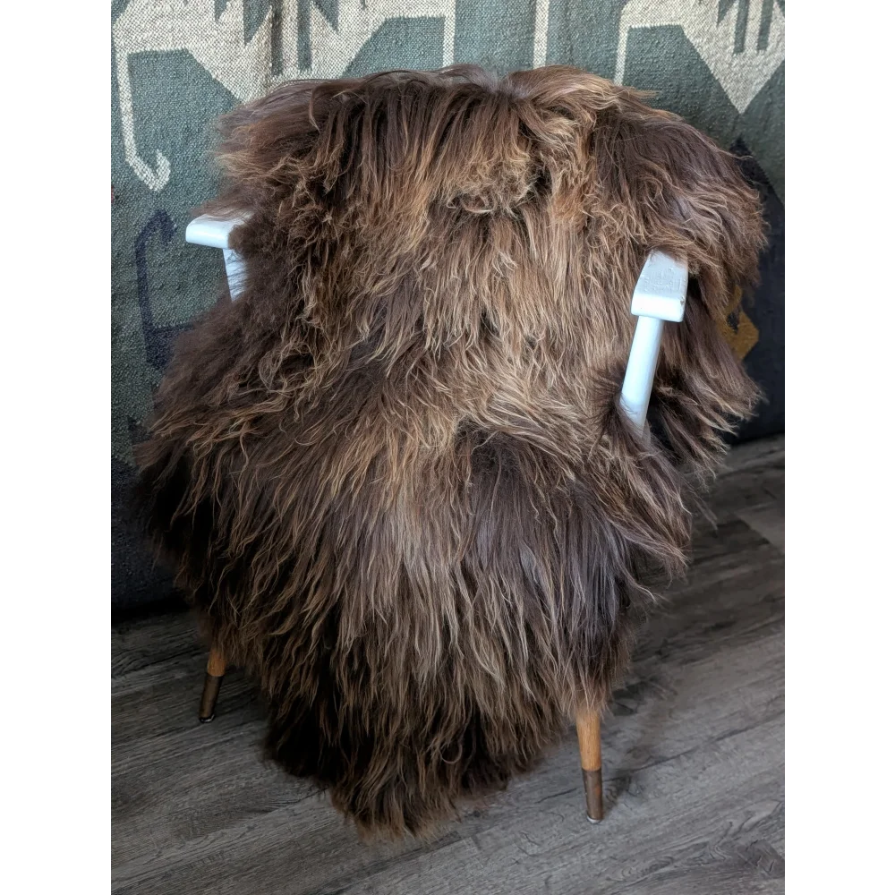 AN25❤️57" x 32" Massive Bronze Icelandic Sheepskin