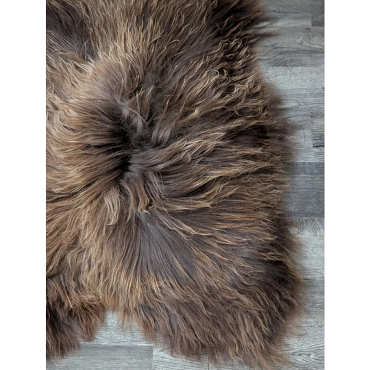 AN25❤️57" x 32" Massive Bronze Icelandic Sheepskin
