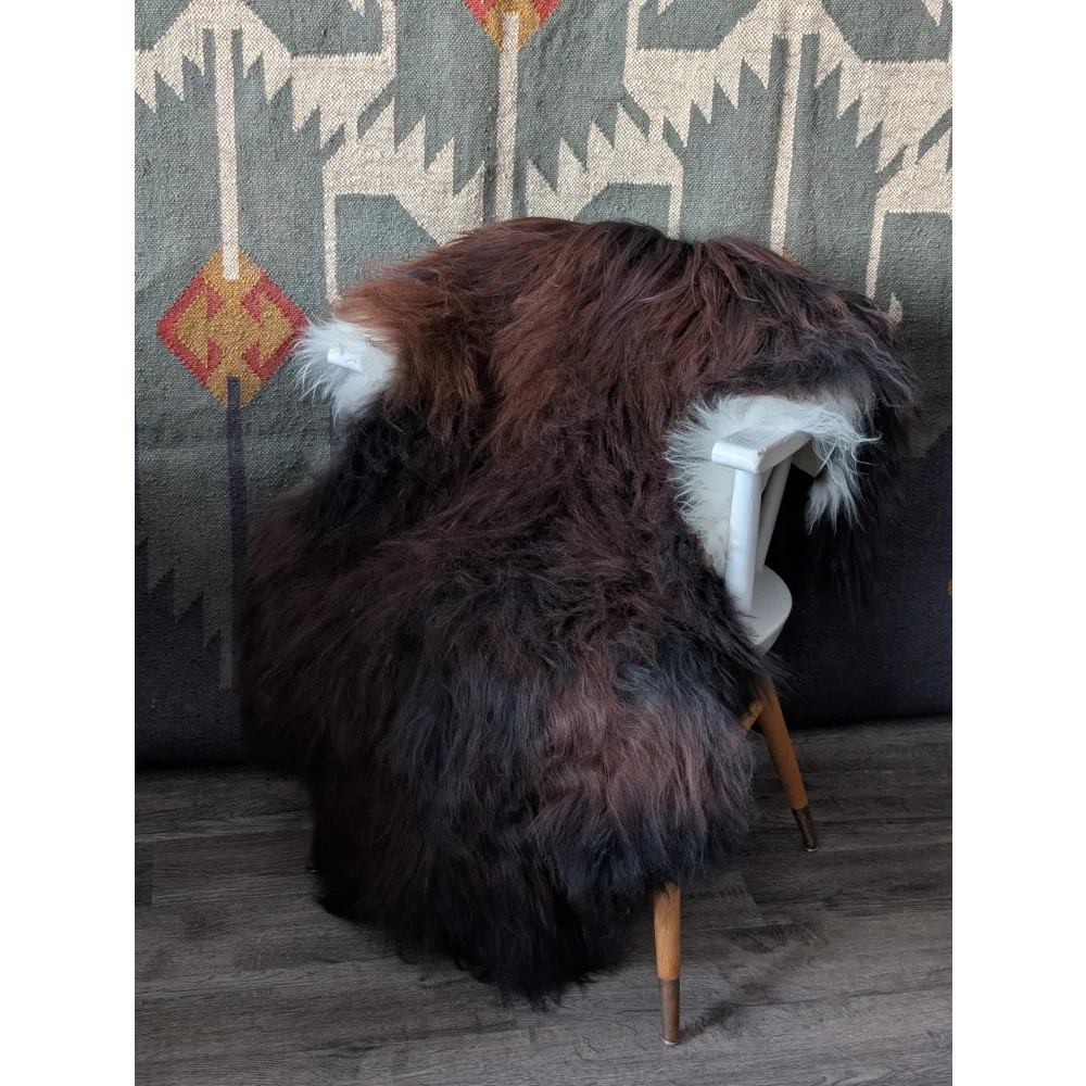 AN5❤️60" x 36" Massive Dark Bronze Icelandic Sheepskin