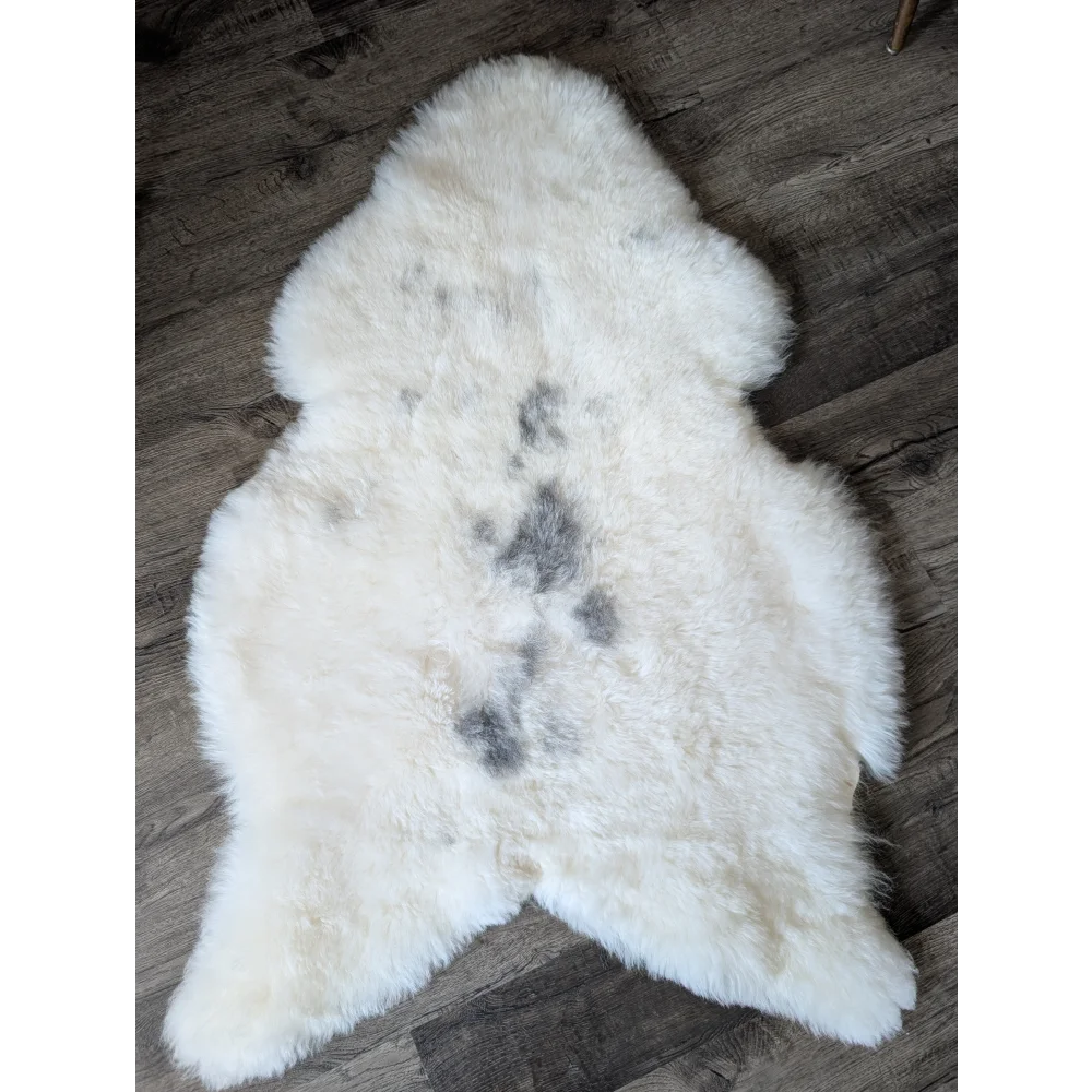Soft Icelandic sheepskin rug 49x33 inches with fluffy texture