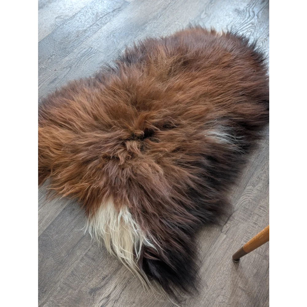 Soft Icelandic sheepskin rug AN54 51x30in brown black white gradient
