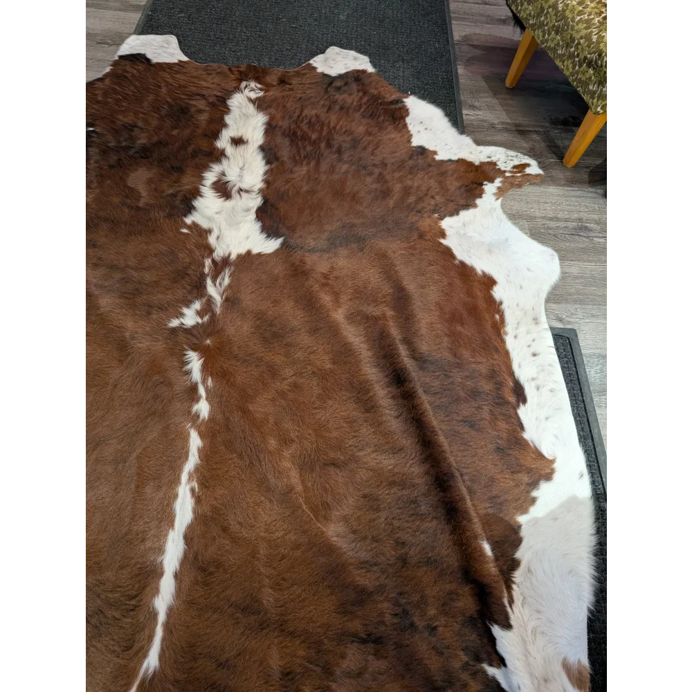 Gorgeous extra large cowhide rug with brown white patches, soft underfoot