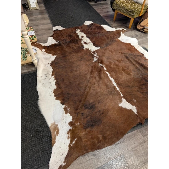 Gorgeous extra large cowhide rug with brown white patches, soft underfoot