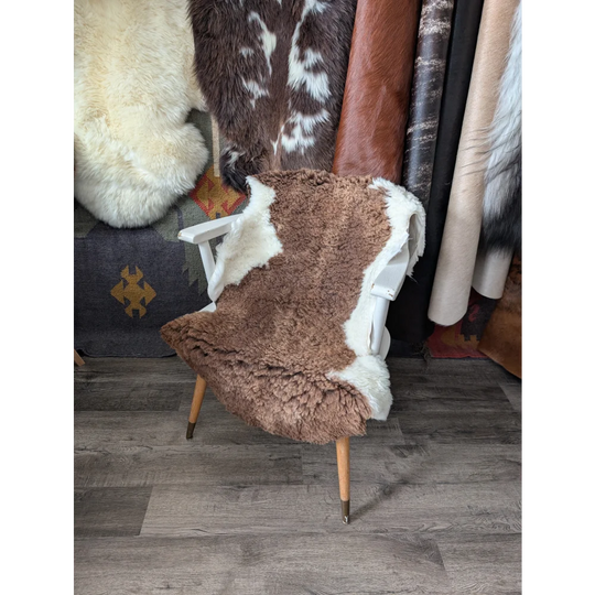 Fluffy cloud sheepskin rug on white chair, Oeko Tex 40x26