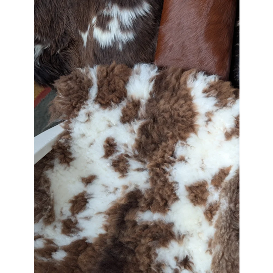 42x26.5 fluffy cloud like oeko tex sheepskin rug in natural colours