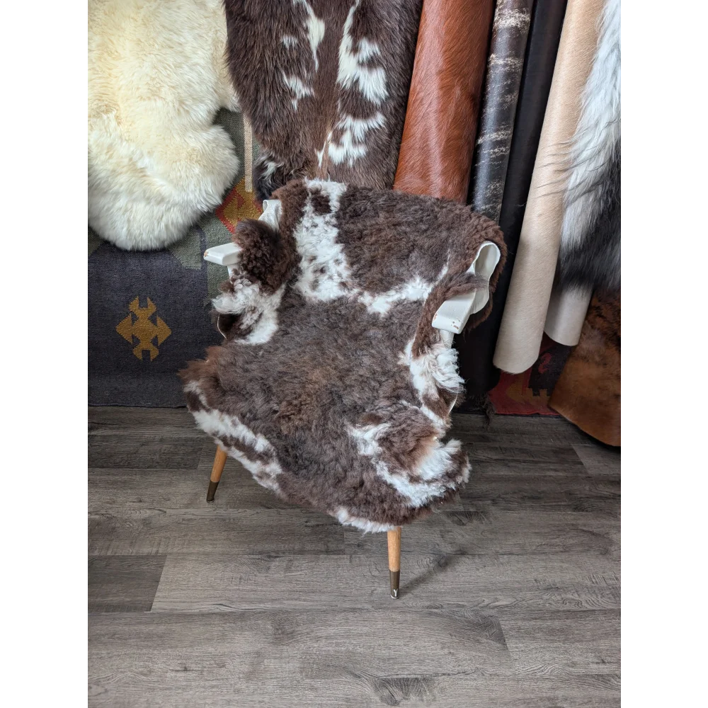 Fluffy cloud like oeko tex sheepskin cowhide chair 42.5x29.5