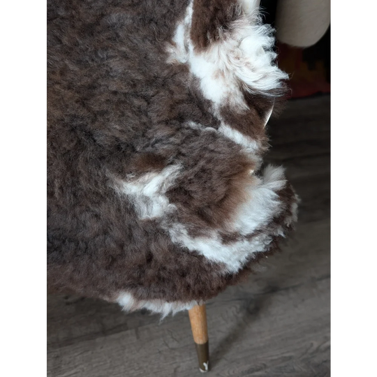 Fluffy cloud like Oeko-Tex sheepskin chair 42.5x29.5in CSA21