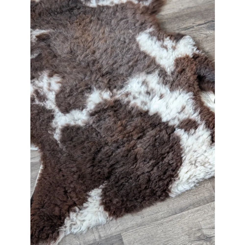 Fluffy cloud like oeko tex sheepskin rug, brown white curly 42.5x29.5