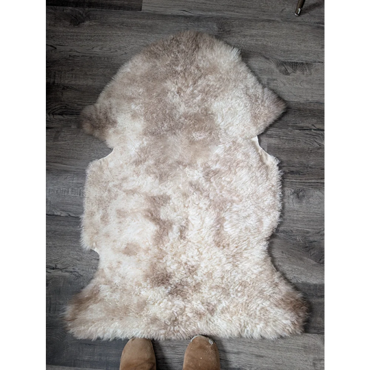 41x24.5 fluffy cloud like oeko tex sheepskin rug in natural colours wool