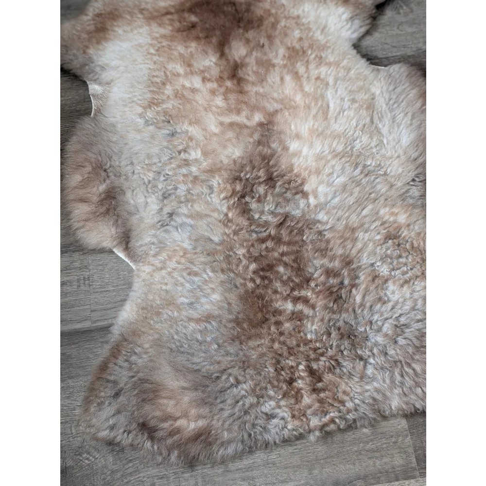 41x26 fluffy cloud Oeko-Tex sheepskin rug in cream brown tones