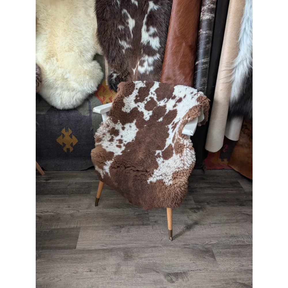 CSB1 42" x 27" Fluffy Cloud Like Sheepskin Grade B