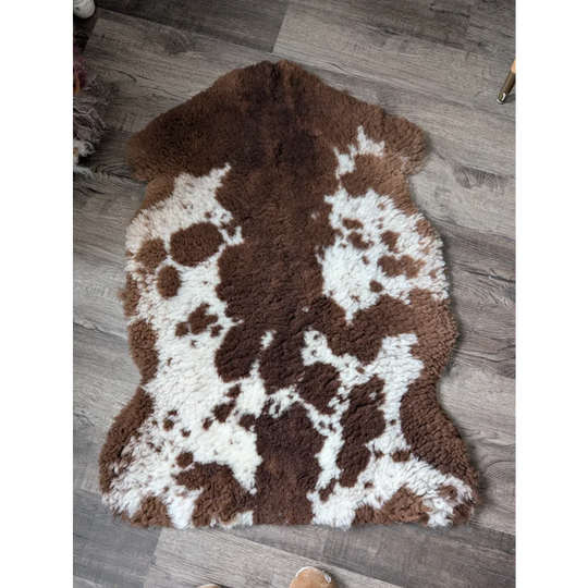CSB1 42" x 27" Fluffy Cloud Like Sheepskin Grade B