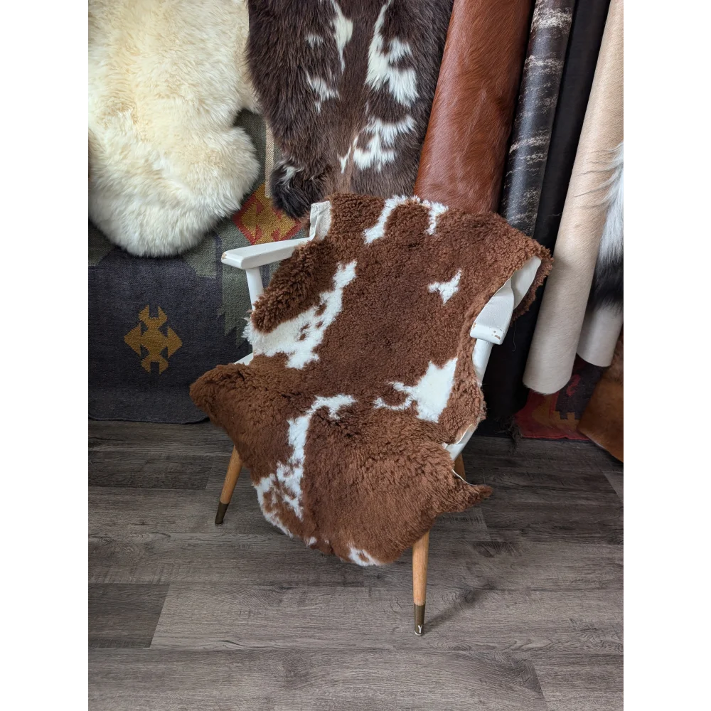 CSB10 45" x 26.5" Fluffy Cloud Like Sheepskin Grade B