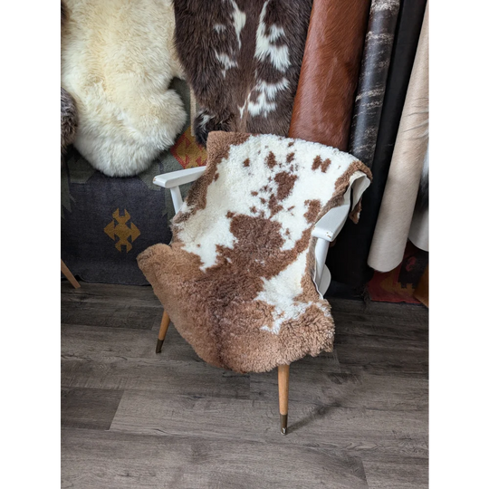 CSB12 43" x 27" Fluffy Cloud Like Sheepskin Grade B