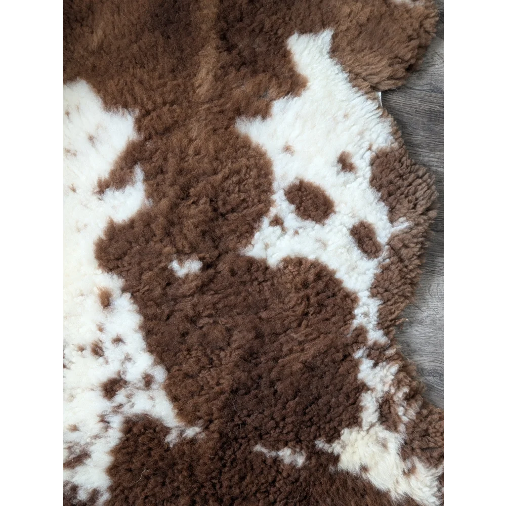 CSB17  45" x 27" Fluffy Cloud Like Sheepskin Grade B