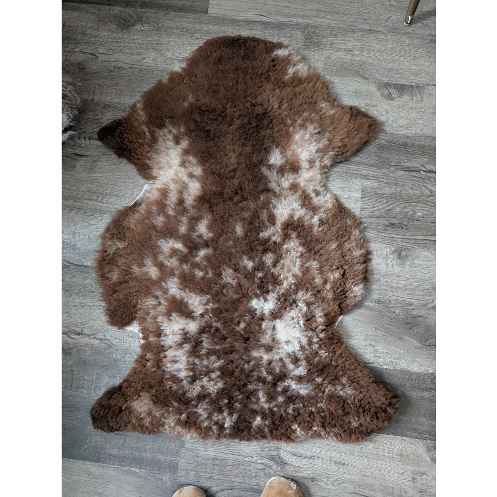 Fluffy cloud like Angus Oliver oeko tex sheepskin rug 42.5x26