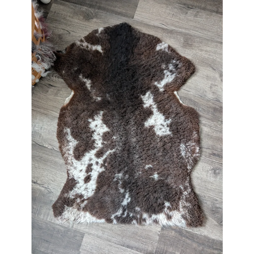 CSB19  40.5" x 26" Fluffy Cloud Like Sheepskin Grade B (Copy)