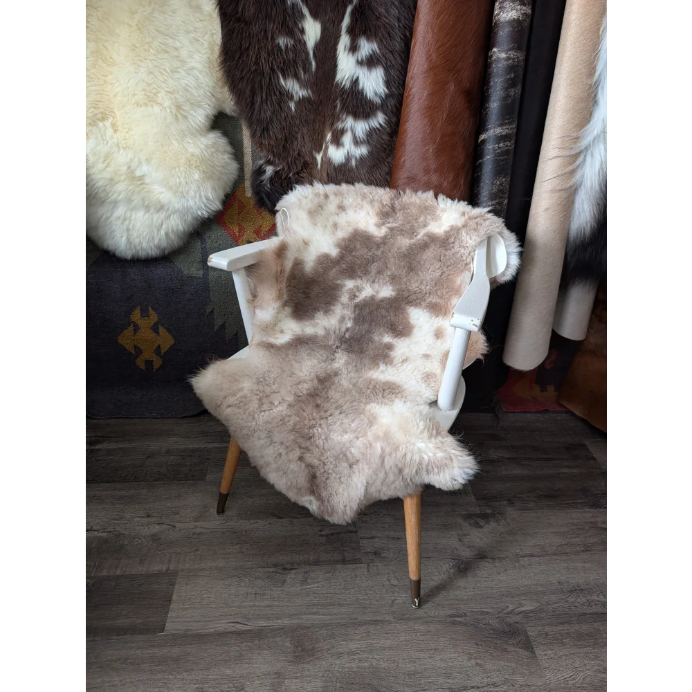 CSB20  41" x 26" Fluffy Cloud Like Sheepskin Grade B