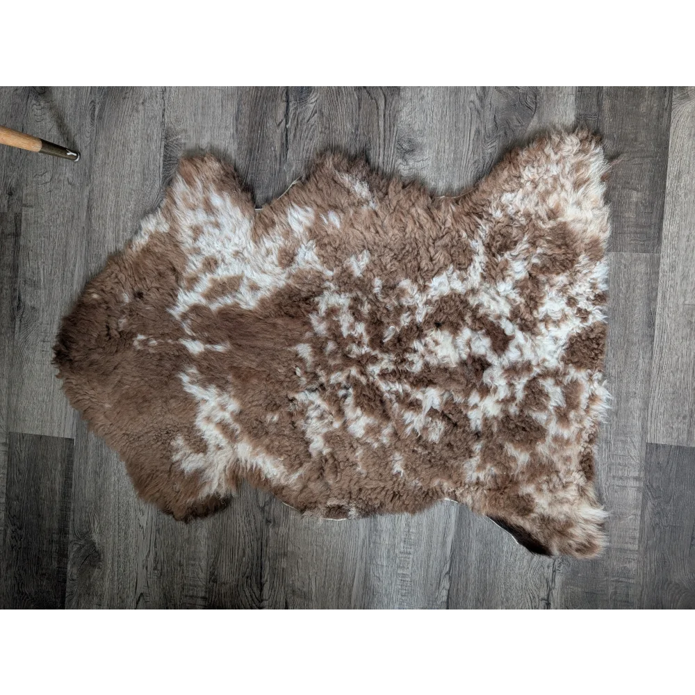 CSB25  42" x 26" Fluffy Cloud Like Sheepskin Grade B