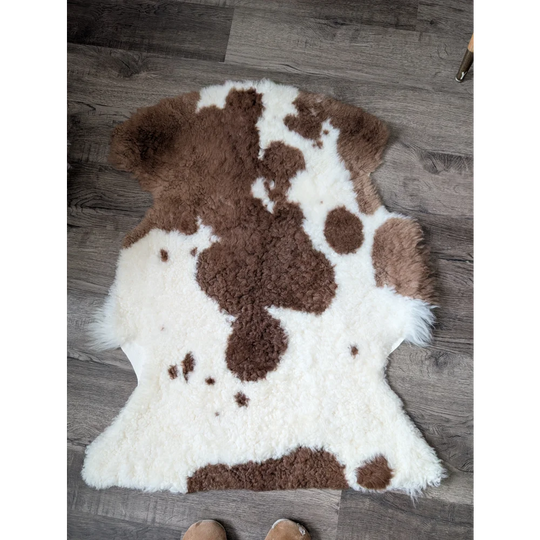 CSB30 39" x 28" Fluffy Cloud Like Sheepskin Grade B