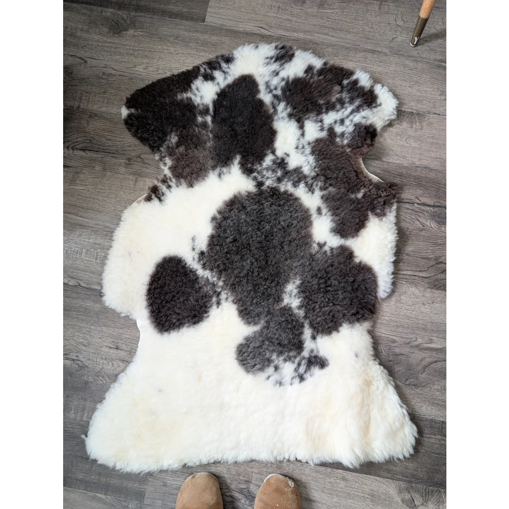 CSB5 41" x 27" Fluffy Cloud Like Sheepskin Grade B