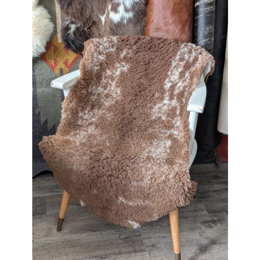 CSB7 42" x 25" Fluffy Cloud Like Sheepskin Grade B