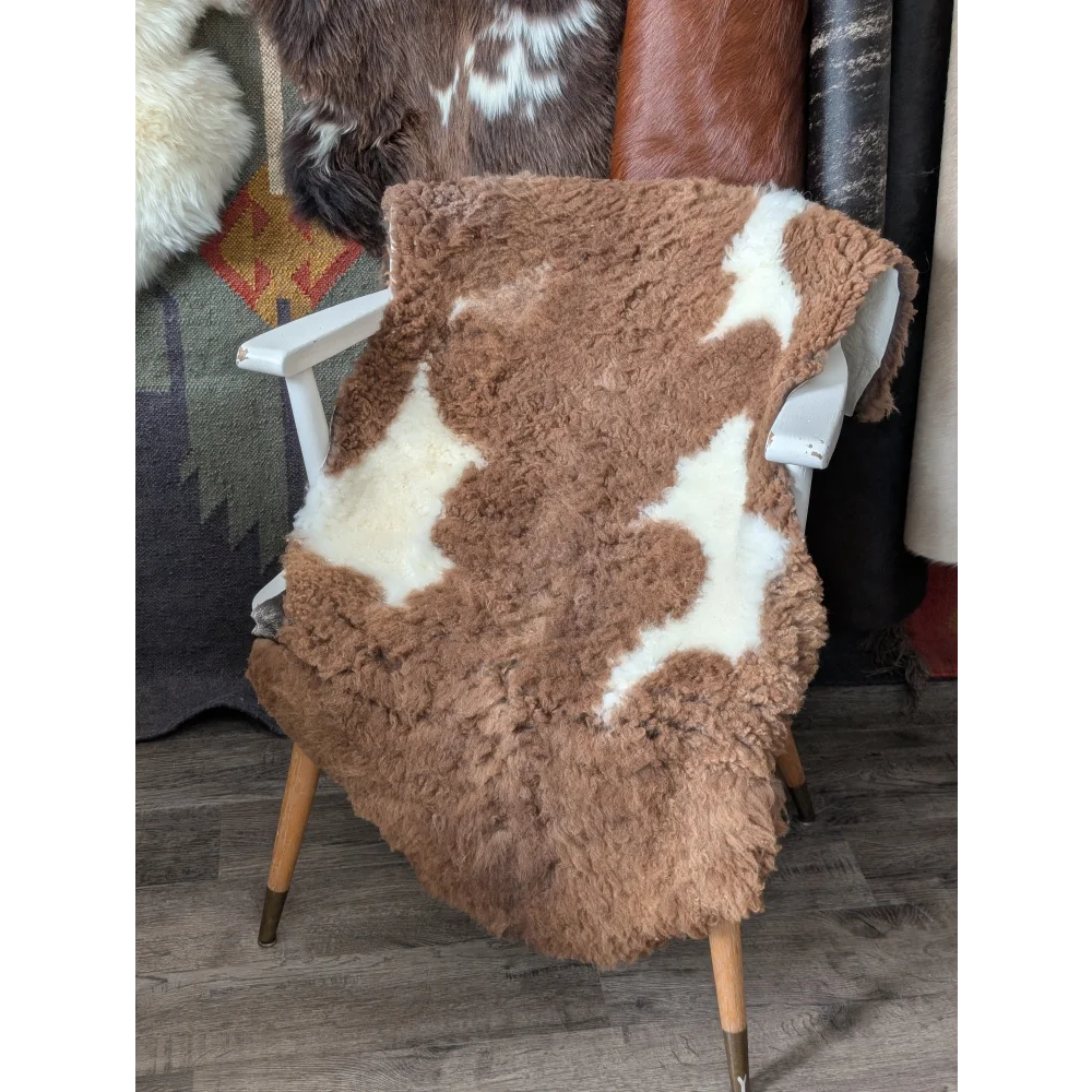 CSB8 43" x 25" Fluffy Cloud Like Sheepskin Grade B