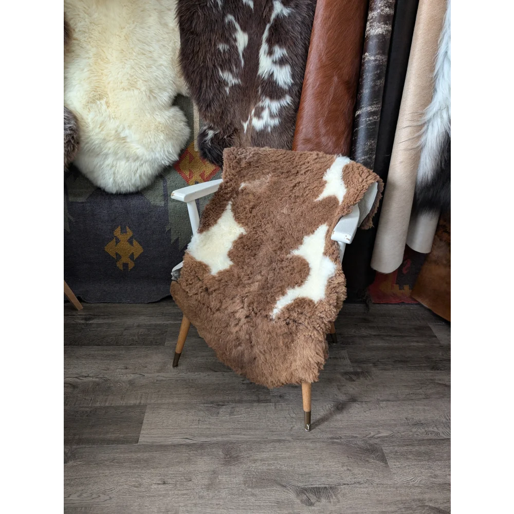 CSB8 43" x 25" Fluffy Cloud Like Sheepskin Grade B