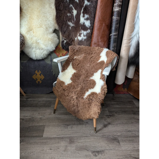 CSB8 43" x 25" Fluffy Cloud Like Sheepskin Grade B