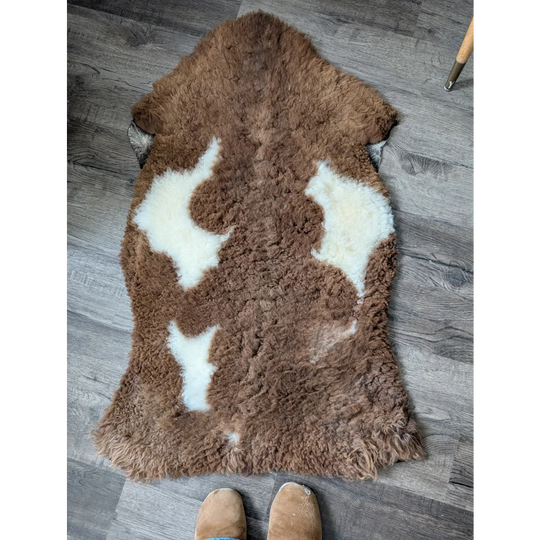 CSB8 43" x 25" Fluffy Cloud Like Sheepskin Grade B