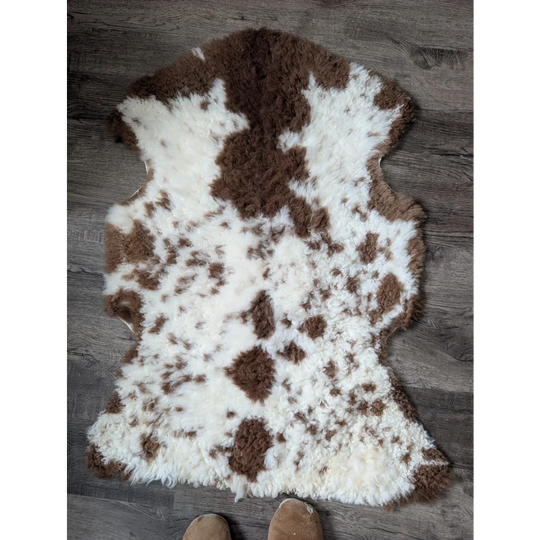 CSB9 41" x 26" Fluffy Cloud Like Sheepskin Grade B