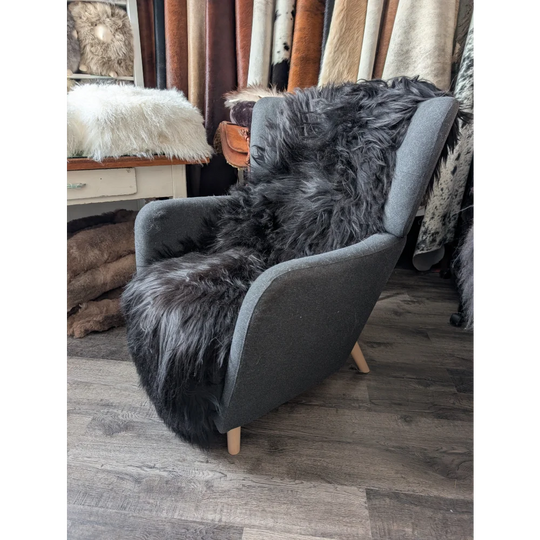 DBLBLK#1 80" x 30" Double Icelandic Sheepskin Natural Black