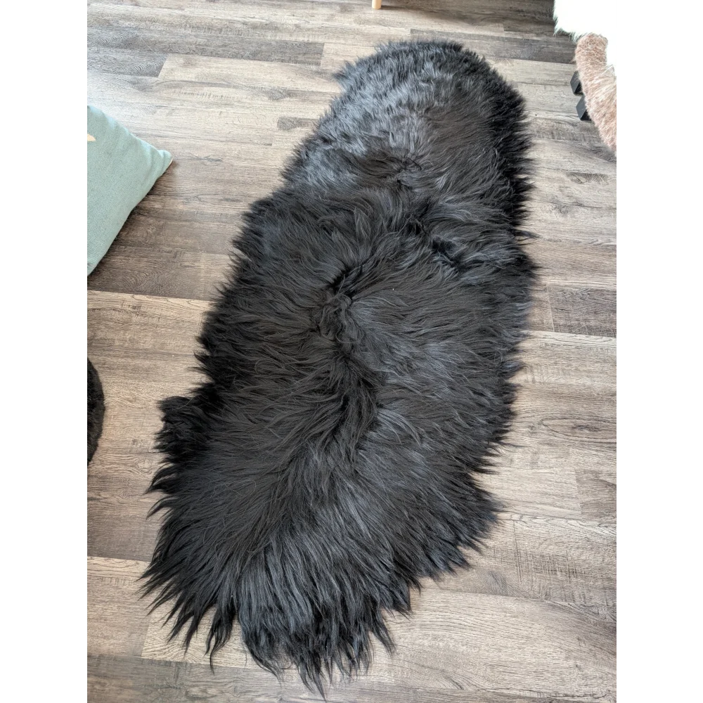 DBLBLK#1 80" x 30" Double Icelandic Sheepskin Natural Black