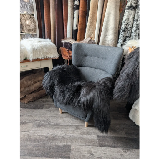 DBLBLK#1 80" x 30" Double Icelandic Sheepskin Natural Black