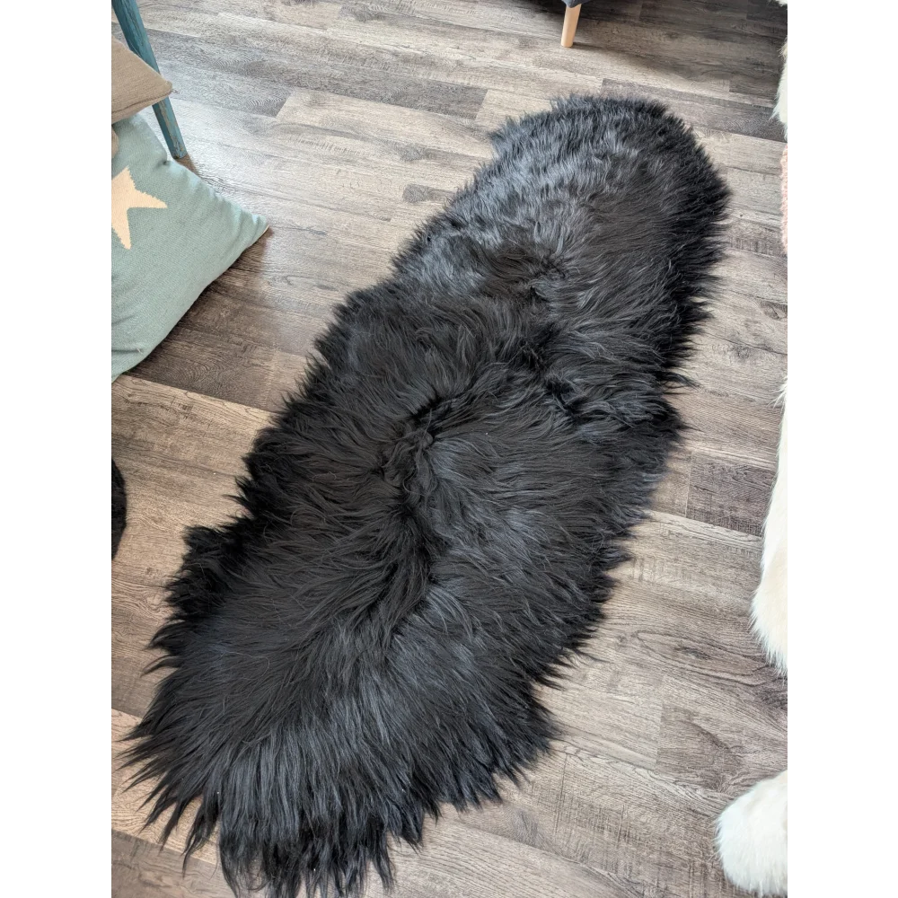 DBLBLK#1 80" x 30" Double Icelandic Sheepskin Natural Black
