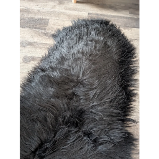 DBLBLK#1 80" x 30" Double Icelandic Sheepskin Natural Black