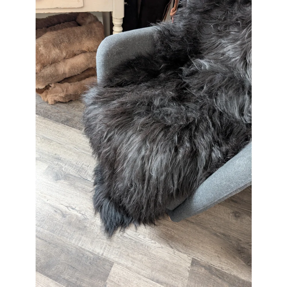 DBLBLK#4 87" x 33" Double Icelandic Sheepskin Natural Black
