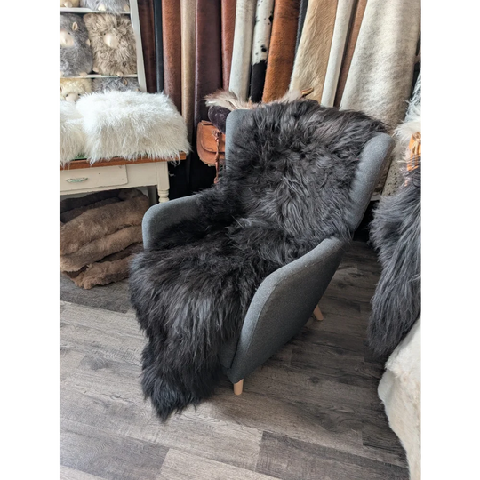 DBLBLK#4 87" x 33" Double Icelandic Sheepskin Natural Black