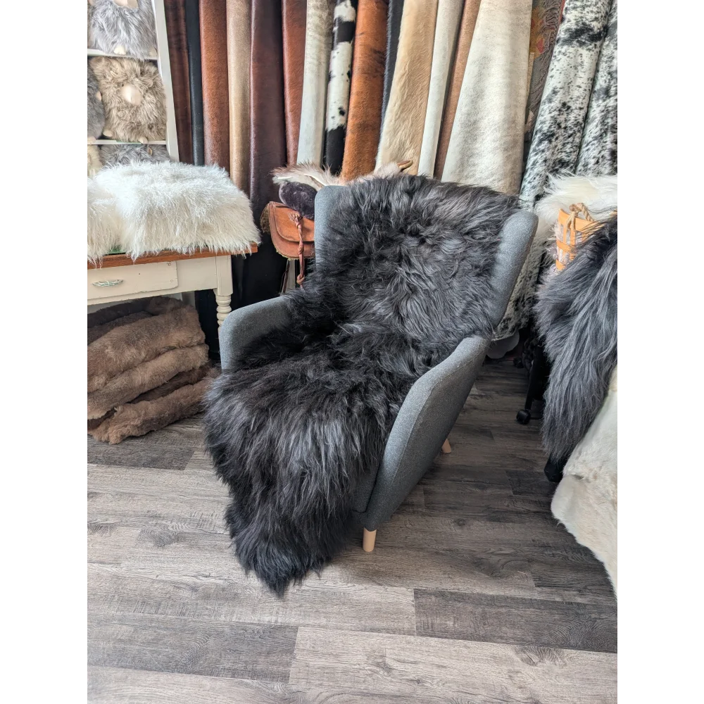 DBLBLK#4 87" x 33" Double Icelandic Sheepskin Natural Black