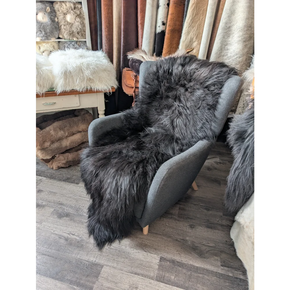 DBLBLK#4 87" x 33" Double Icelandic Sheepskin Natural Black