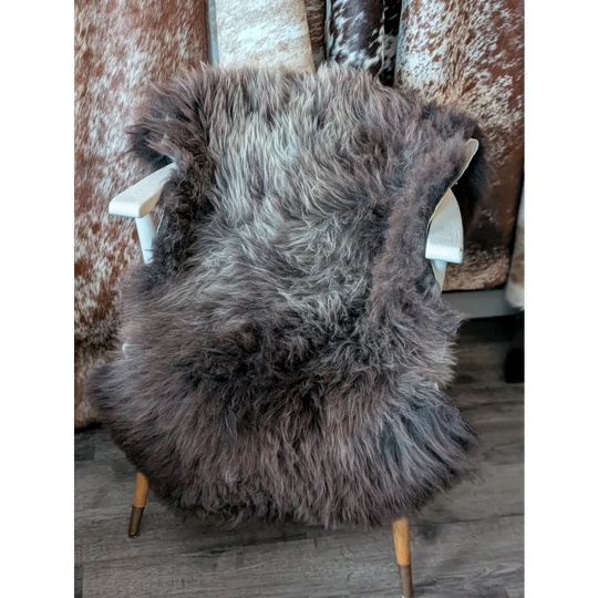 DE11❤️46" x 29" Gorgeous Fluffy British Sheepskin